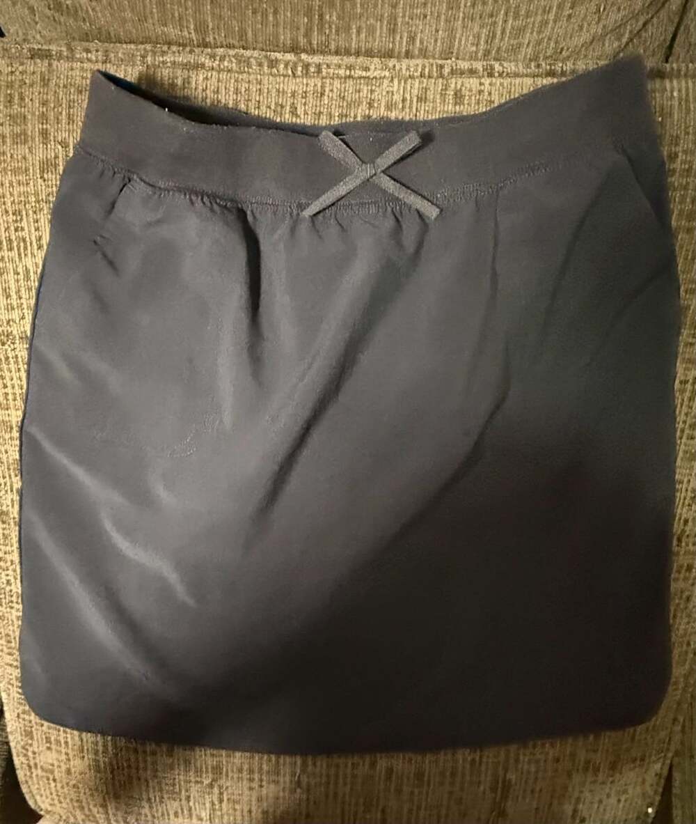 Crown & Ivy Women's Solid Elastic Waist Performance Skort Navy Size 16